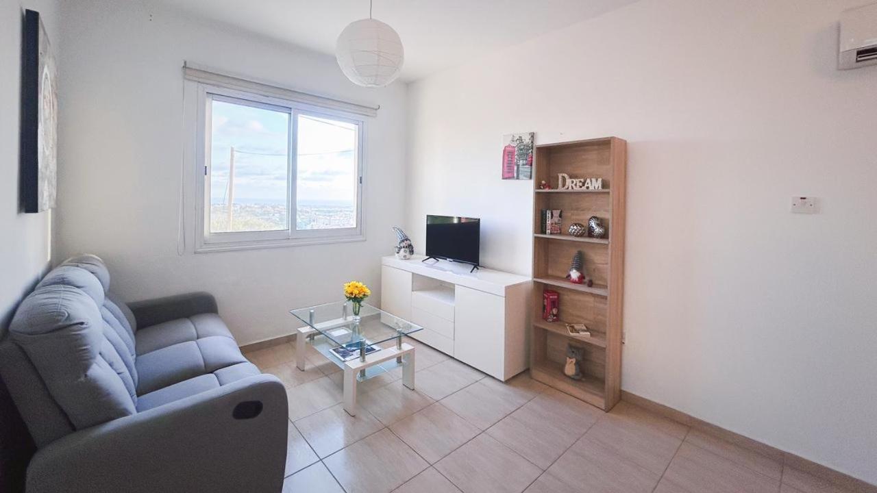 Chloraka- 2 Bedrooms - Pool 외부 사진