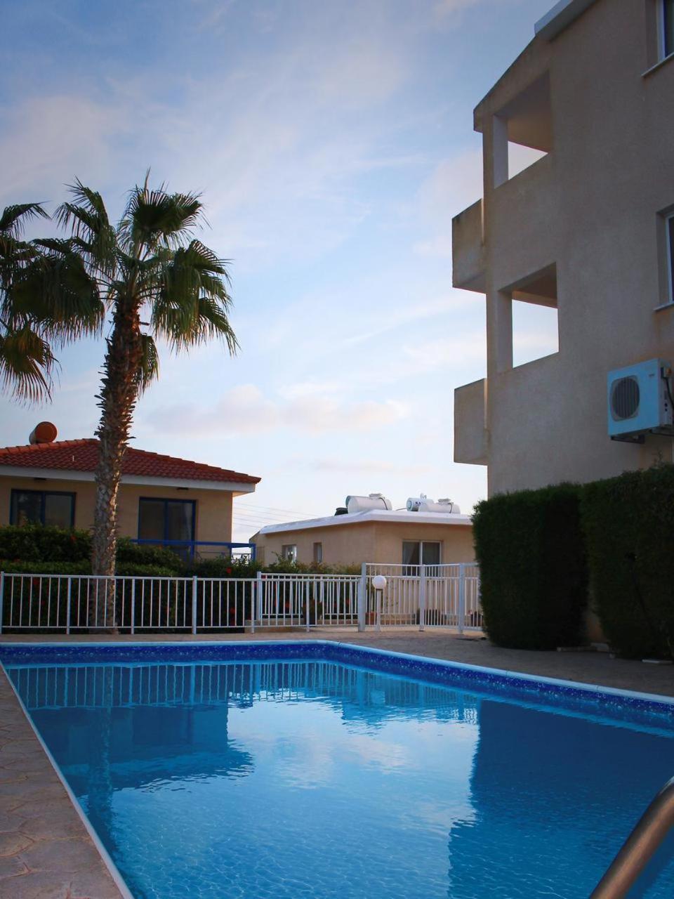 Chloraka- 2 Bedrooms - Pool 외부 사진